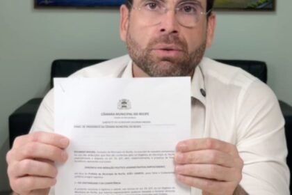 EduardoMoura anuncia pedido de impeachment de João Campos, após polêmica envolvendo nomeação irregular de procurador EduardoMoura anuncia pedido de impeachment de João Campos, após polêmica envolvendo nomeação irregular de procurador