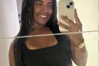 Mulher é esfaqueada e tem corpo queimado por ex-colega de trabalho após recusar a se relacionar com ele, diz família Mulher é esfaqueada e tem corpo queimado por ex-colega de trabalho após recusar a se relacionar com ele, diz família