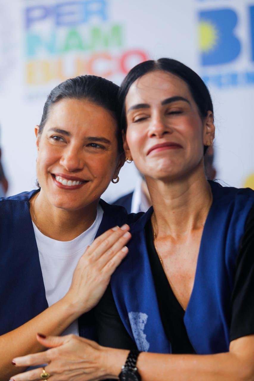 SECRETÁRIA SIMONE NUNES AO LADO DA GOVERNADORA RAQUEL LYRA VEM FAZENDO HISTÓRIA NO ESTADO DE PERNAMBUCO SECRETÁRIA SIMONE NUNES AO LADO DA GOVERNADORA RAQUEL LYRA VEM FAZENDO HISTÓRIA NO ESTADO DE PERNAMBUCO